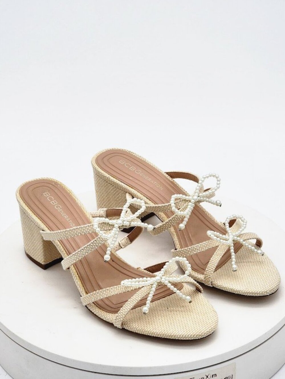 BCBGeneration Pearl Bow Block Heel Sandals Ivory Women’s Size 8 NEW No Box